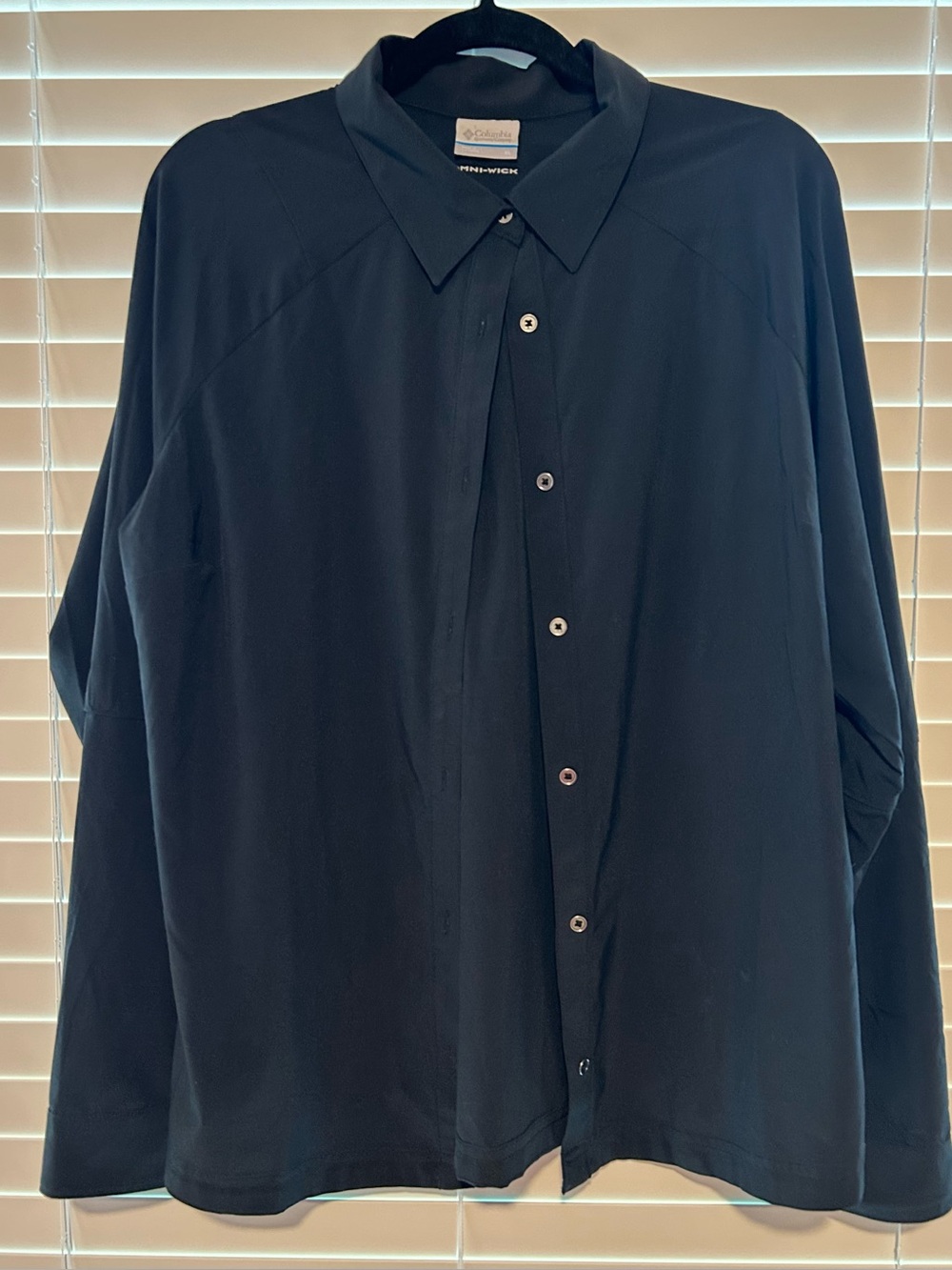 Columbia Women’s Long-Sleeve Shirt XL